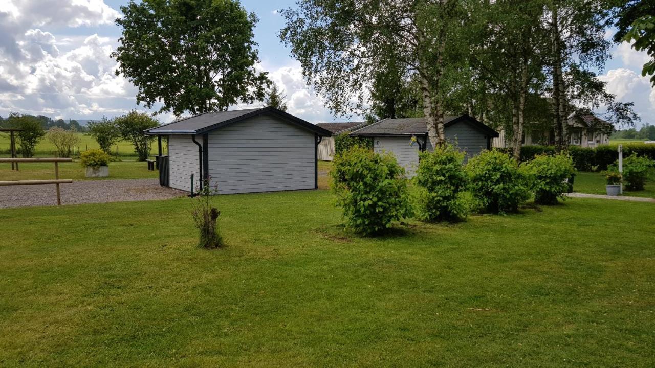 Backgardens Stugby Villa Axvall Exterior foto